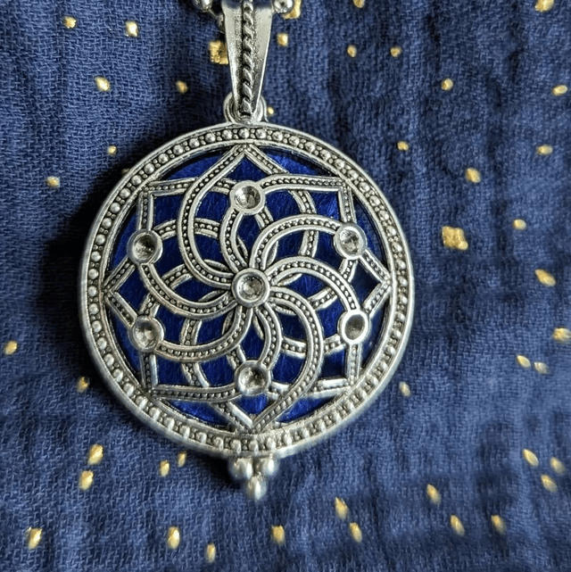 Collier d'aromathérapie 